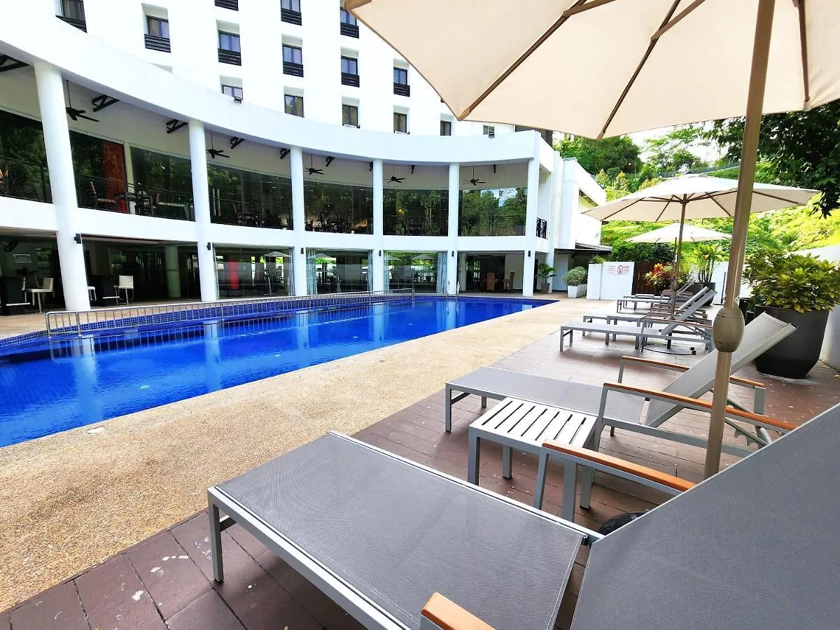 The Palace Hotel Kota Kinabalu 4*,