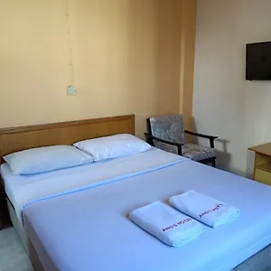 2* Otel Ang's