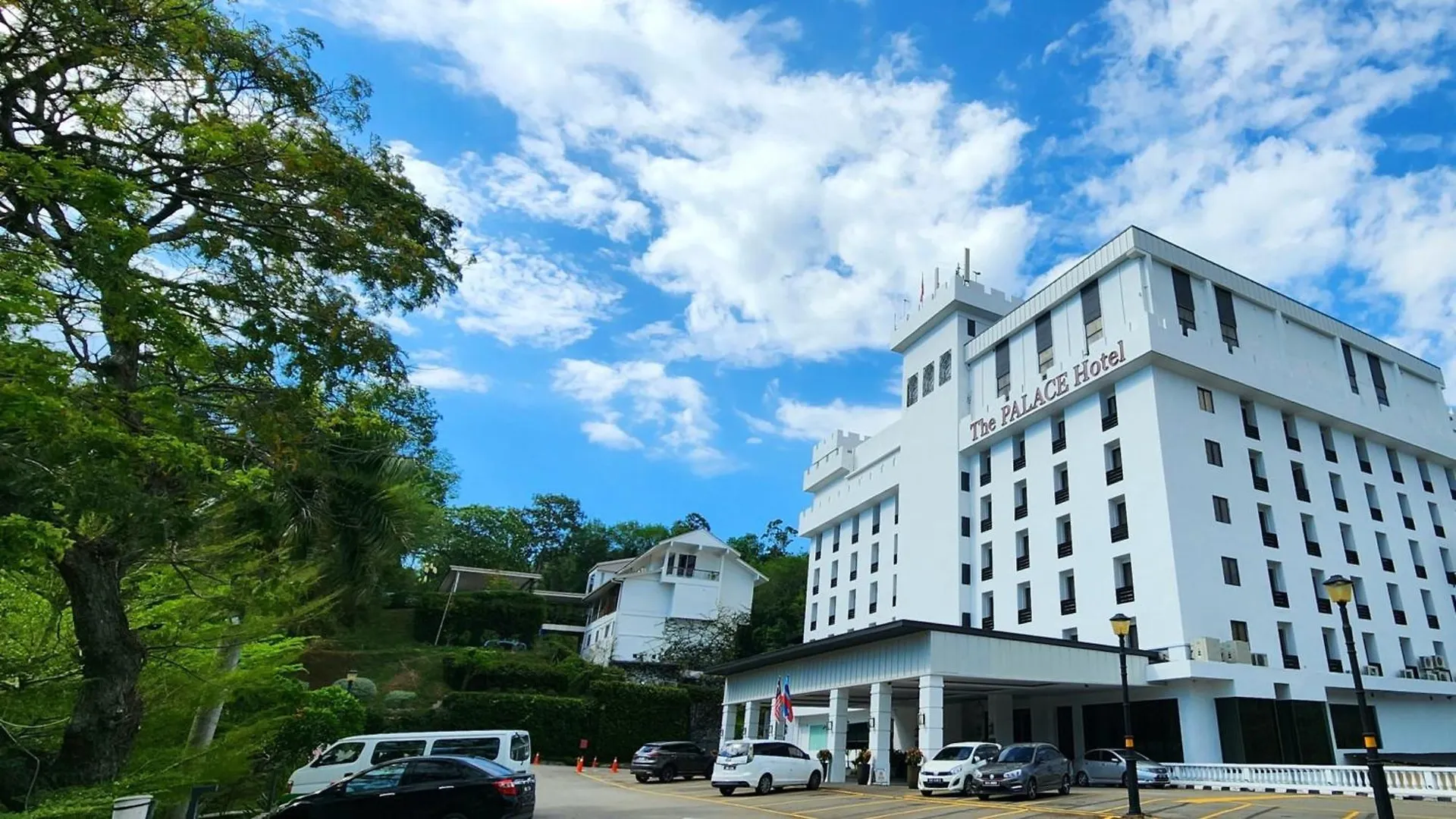 哥打京那巴鲁皇宫酒店 亞庇